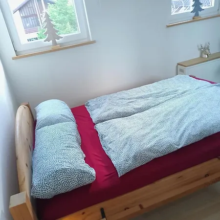 Ferienwohnung Bergmosisblick * バイアースブロン